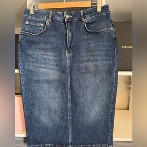 NWOT Pilcro denim midi skirt Size 10 US